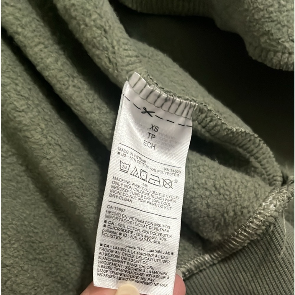 Old Navy preowned Teen XS loose fit green sweatshirt - Picture 4 of 4